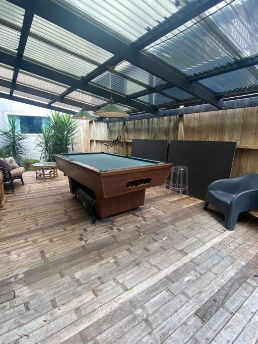 Electric Waihi Beach House - Family & Dog Friendly, Close To Beach, Pool Table, Outdoor Fire Room, Skate Ramp Bowentown Экстерьер фото